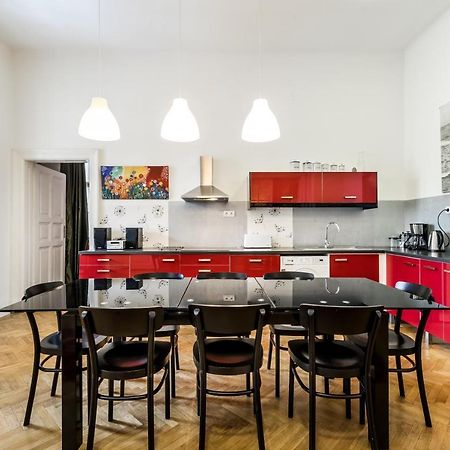 Berta - 4 Bedrooms, 3 Baths Budapest Exteriör bild