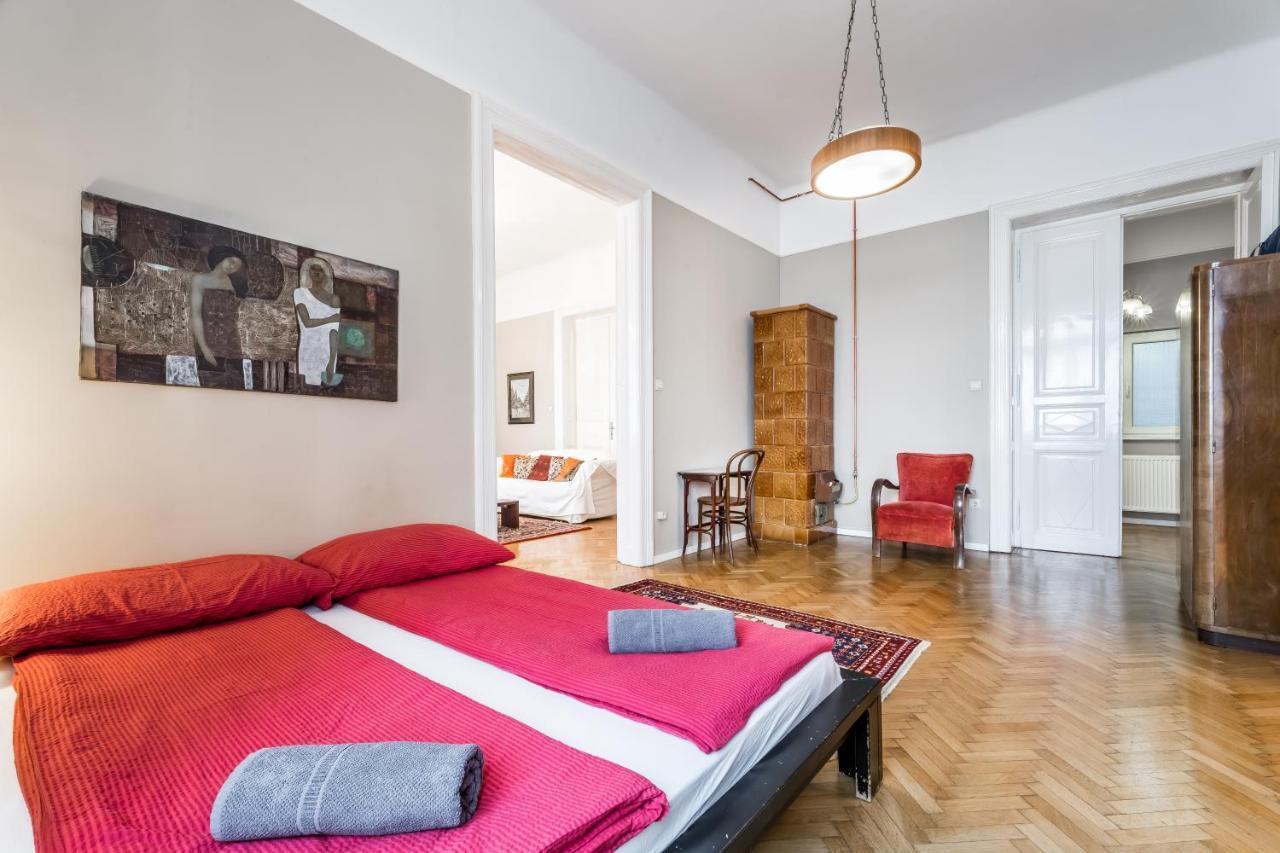 Berta - 4 Bedrooms, 3 Baths Budapest Exteriör bild