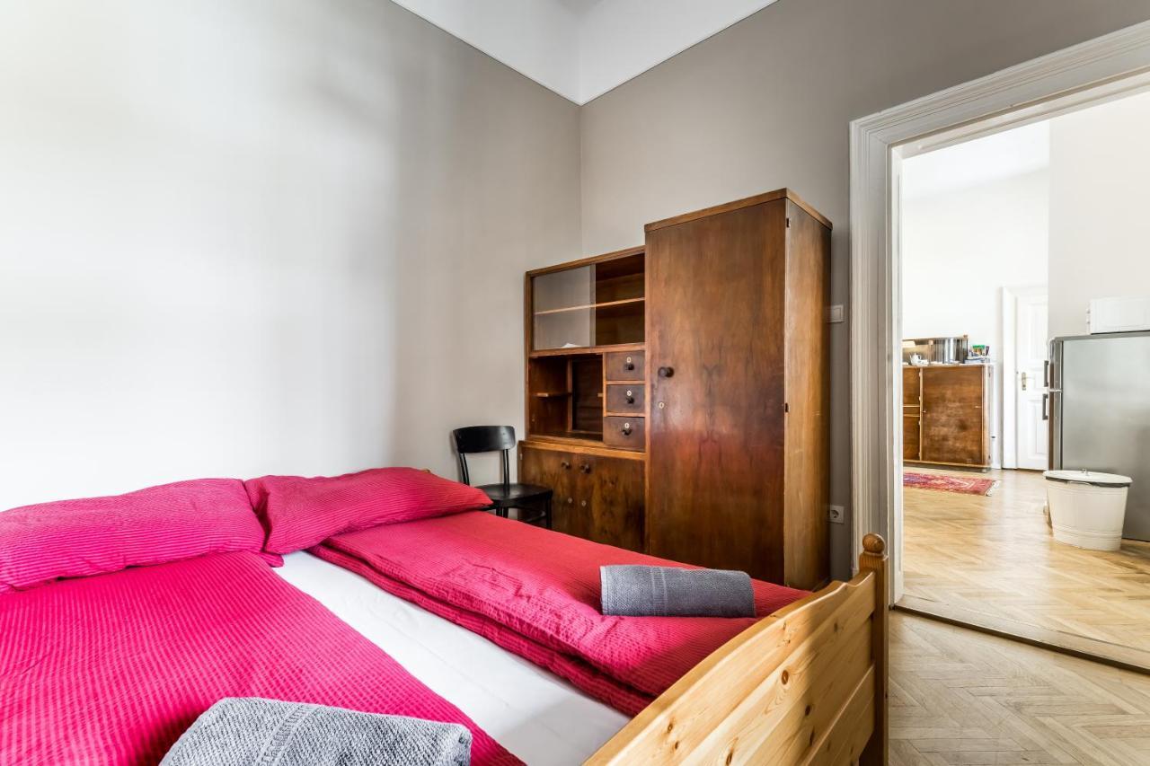 Berta - 4 Bedrooms, 3 Baths Budapest Exteriör bild