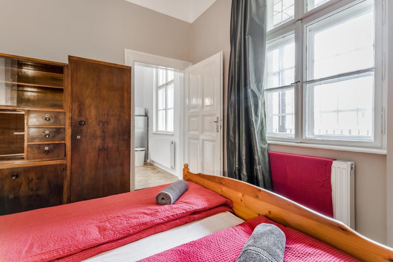 Berta - 4 Bedrooms, 3 Baths Budapest Exteriör bild