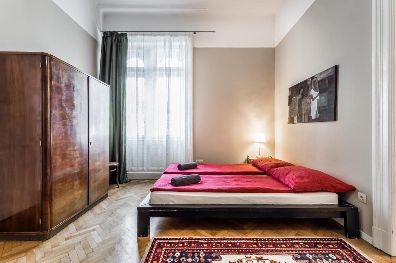 Berta - 4 Bedrooms, 3 Baths Budapest Exteriör bild