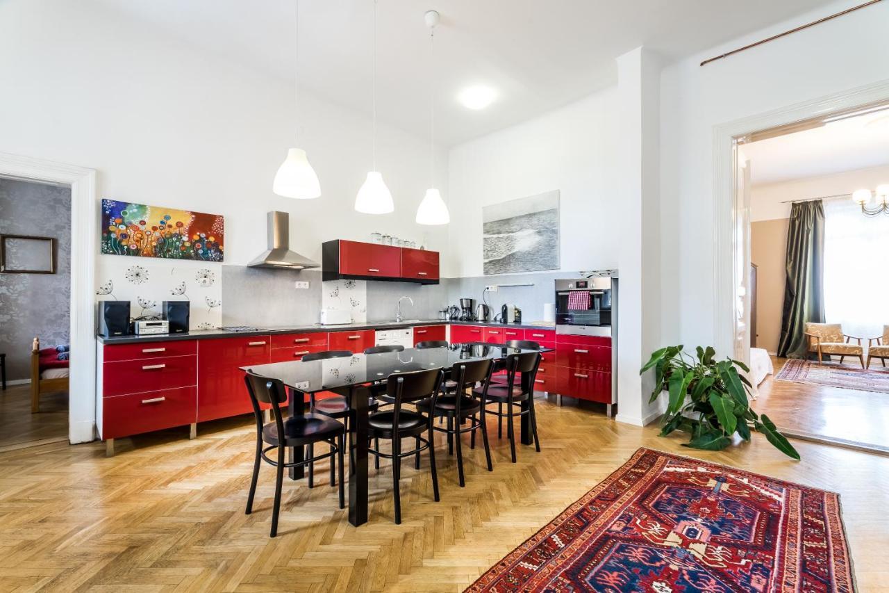 Berta - 4 Bedrooms, 3 Baths Budapest Exteriör bild
